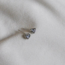 Load image into Gallery viewer, Heart Studs