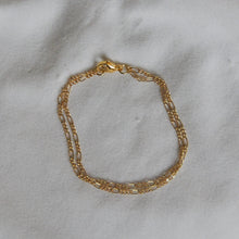Load image into Gallery viewer, Dainty Figaro Bracelet