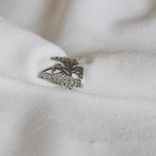 Load image into Gallery viewer, Butterfly Ear Cuff