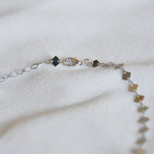 Load image into Gallery viewer, Rhombus Chain Necklace