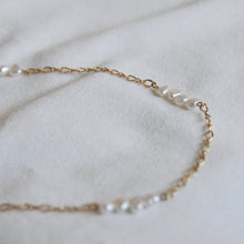 Load image into Gallery viewer, Twisted Pearl Necklace