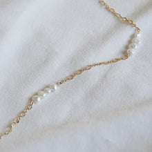 Load image into Gallery viewer, Twisted Pearl Necklace