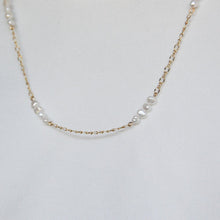 Load image into Gallery viewer, Twisted Pearl Necklace