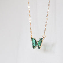 Load image into Gallery viewer, Glass Butterfly Necklace