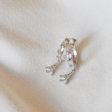 Load image into Gallery viewer, Eiffel Tower Earrings