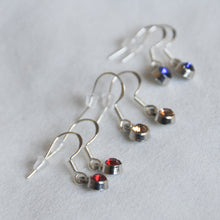 Load image into Gallery viewer, Tiny Rhinestone Earrings