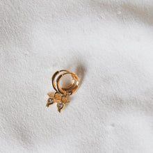 Load image into Gallery viewer, Reindeer Earrings