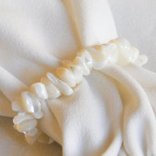 Load image into Gallery viewer, Shell Bracelet