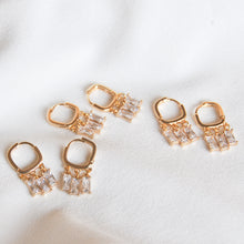 Load image into Gallery viewer, Raindrop Earrings