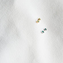 Load image into Gallery viewer, Rhinestone Studs