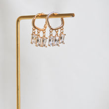 Load image into Gallery viewer, Raindrop Earrings