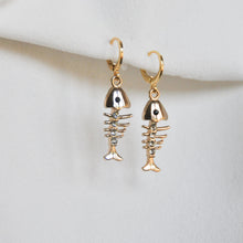 Load image into Gallery viewer, Fish Skeleton Earrings