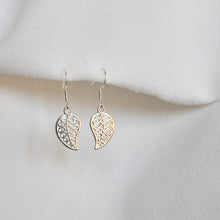 Load image into Gallery viewer, Leaf Earrings