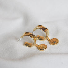 Load image into Gallery viewer, Chunky Disk Hoops