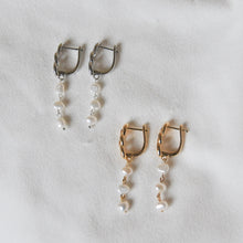 Load image into Gallery viewer, Pearl Chain Earrings