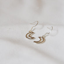 Load image into Gallery viewer, Moon Earrings
