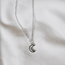 Load image into Gallery viewer, Moon Necklace