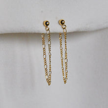 Load image into Gallery viewer, Loop Chain Studs
