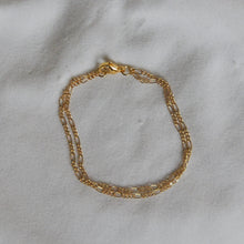 Load image into Gallery viewer, Dainty Figaro Bracelet
