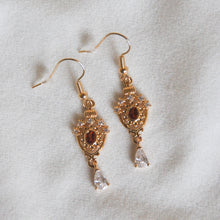 Load image into Gallery viewer, Empress Earrings
