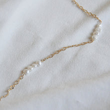 Load image into Gallery viewer, Twisted Pearl Necklace
