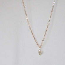 Load image into Gallery viewer, Single Pearl Necklace
